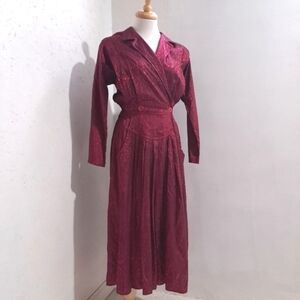 Pantel vintage burgundy red dress waist button closure elegant metallic fabric